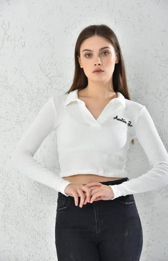POLERON POLO MUJER CROP TOP NEGRO AJUSTADO - 1