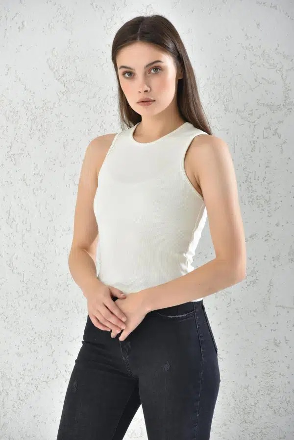 POLERA CASUAL MUJER SIN MANGAS - 1