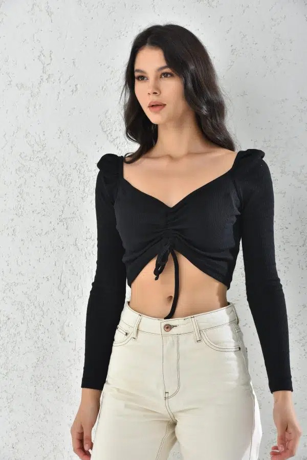 POLERA MUJER CROP TOP NEGRA AJUSTADA - 3