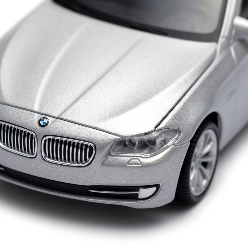 AUTO BMW 535I ESCALA 1:43 - WELLY - 4