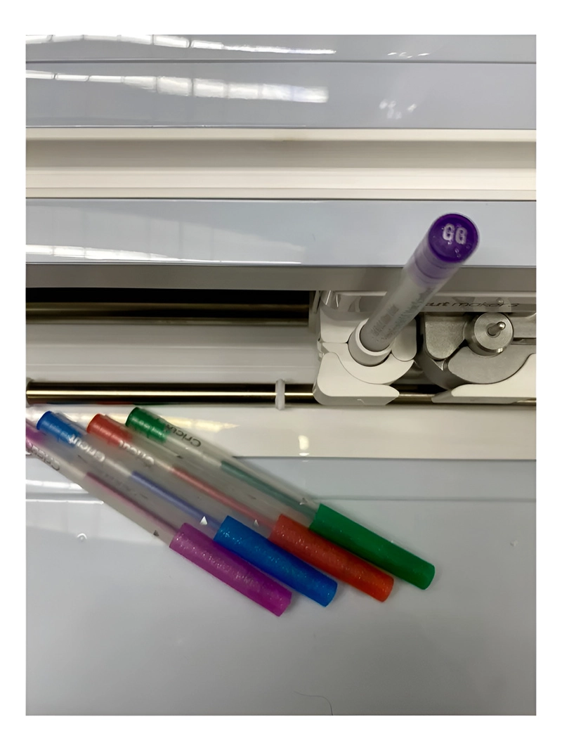 SET MUNDO CRICUT 2004026 DE LAPICES DE GEL, BRILLANTES (5 PIEZAS) - 4