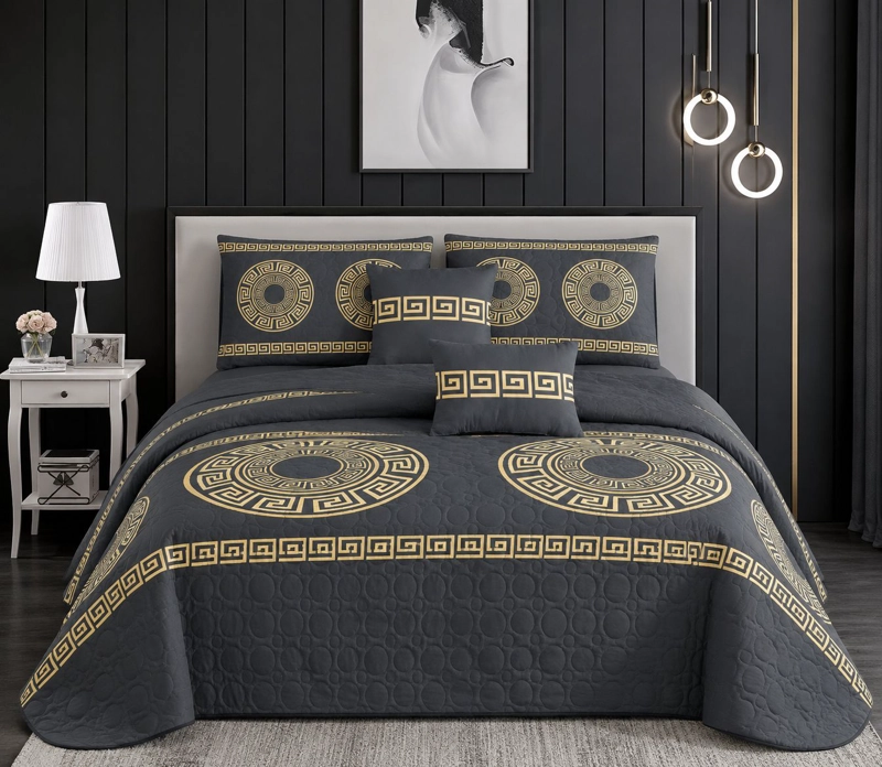 COBERTOR QUILT DE VERANO 2 PLAZAS CUBRECAMAS COLOR GRIS PLOMO CON PATRONES DORADOS - 1