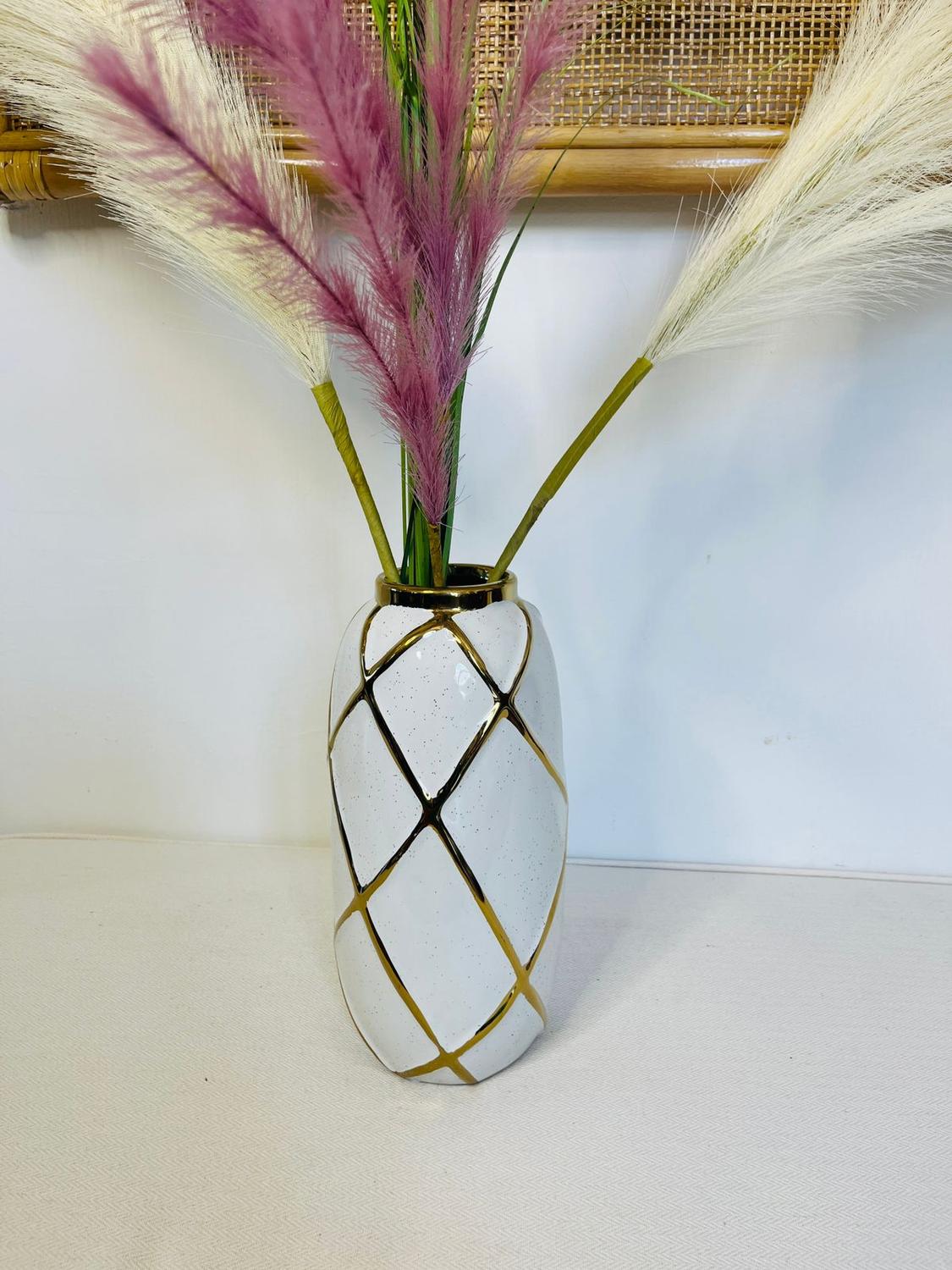 FLORERO DE CERAMICA BLANCO CON DORADO - 3