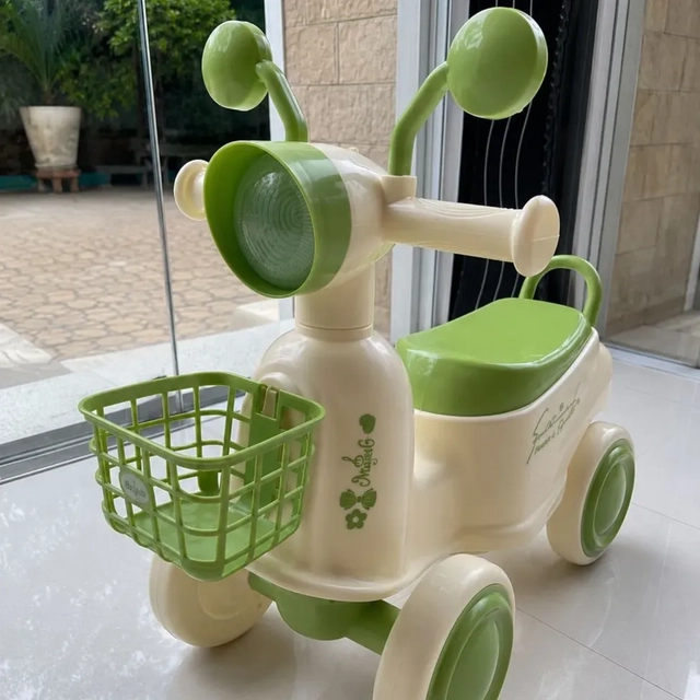 CORREPASILLOS INFANTIL TIPO SCOOTER CON CANASTO Y LUCES SONIDO - 4