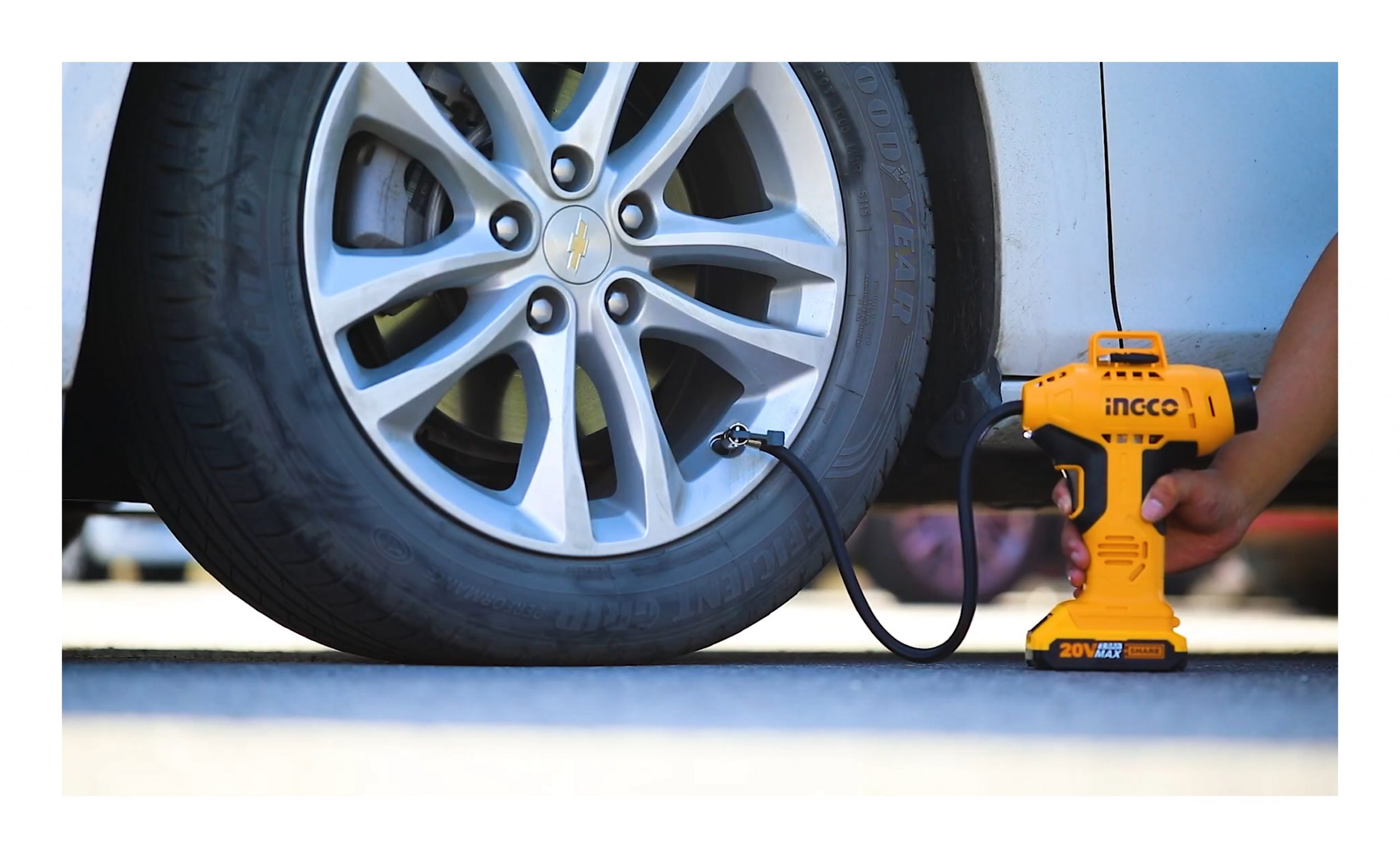 INFLADOR DE NEUMÁTICOS INALAMBRICO INGCO 20V 150 PSI - 7