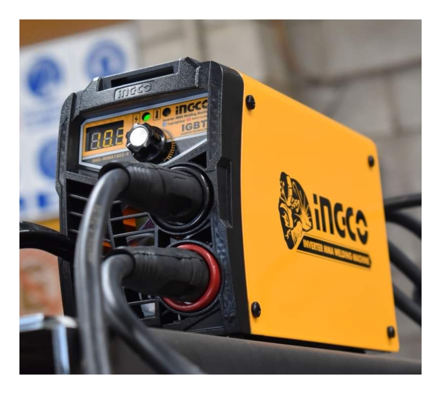 SOLDADORA INVERTER MMA INGCO 180A ING-MMA1805 - 4