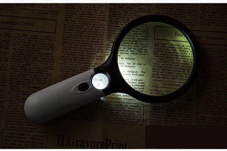 LUPA DE LECTURA CON ILUMINACIÓN LED CON LUZ UV - 4