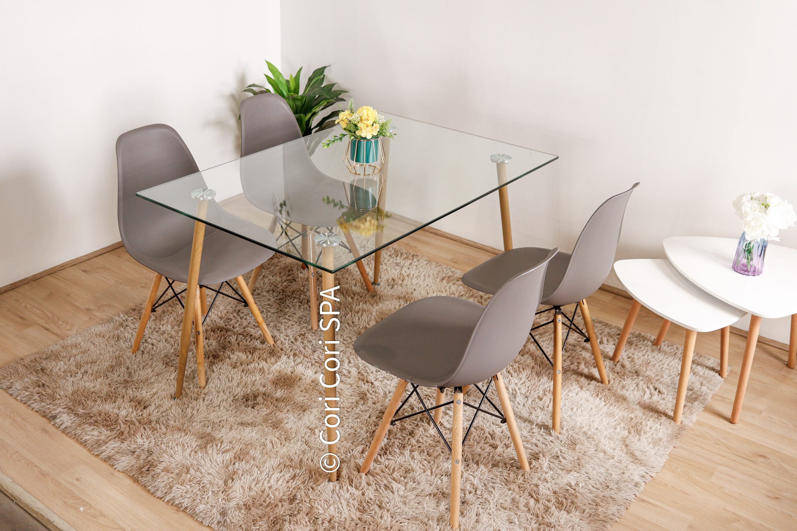 COMEDOR VIDRIO 120X80 + 4 SILLAS EAMES REPLICA COLOR GRIS - 1