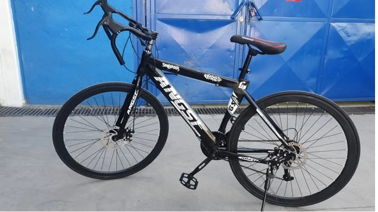 BICICLETA IMPORTADORA RUTA E MONTAÑA SPA ARO 28 - 1