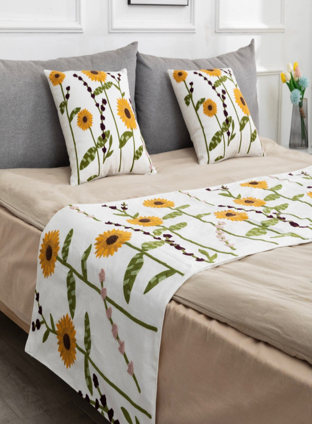 SET PIECERA 210 X 70 CM MULTICOLOR + 2 FUNDAS BORDADAS - 3