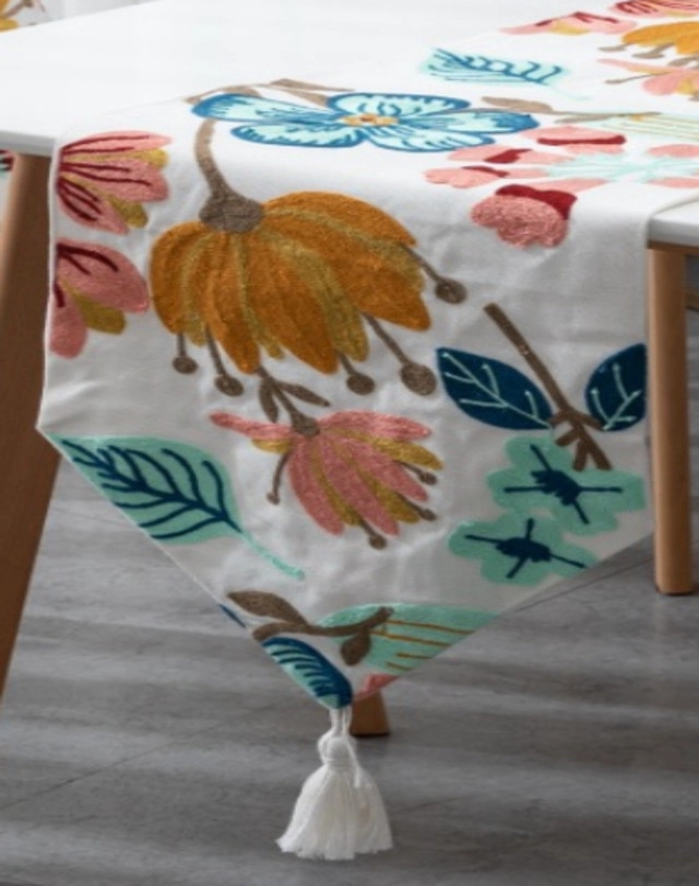 CAMINO DE MESA BORDADO ELEGANTE 33 X 180CM - 2