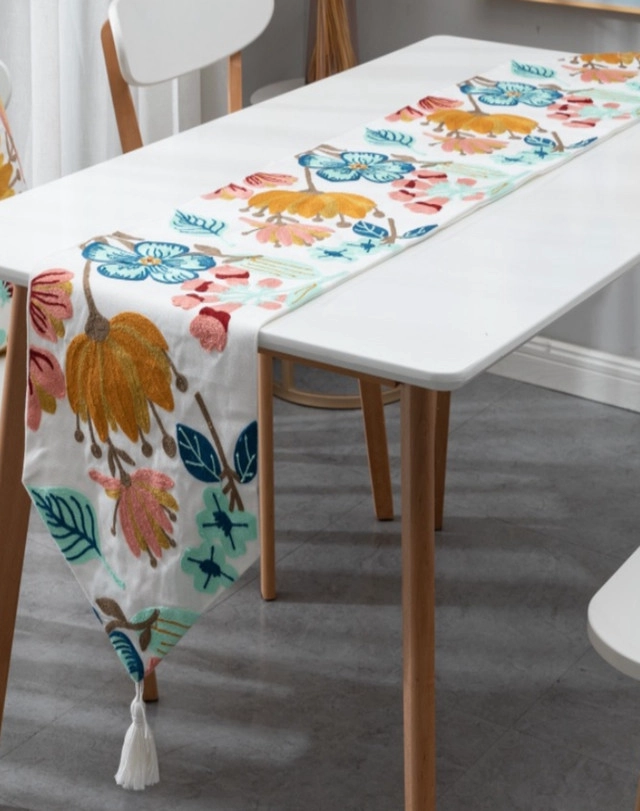 CAMINO DE MESA BORDADO ELEGANTE 33 X 180CM - 3