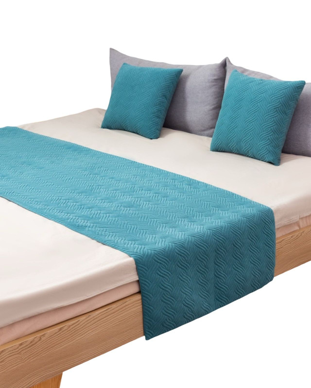 JUEGO DE PIECERA DE CAMA MAS 2 COJIN CON FUNDAS MODELO PLUSH TURQUESA - 3