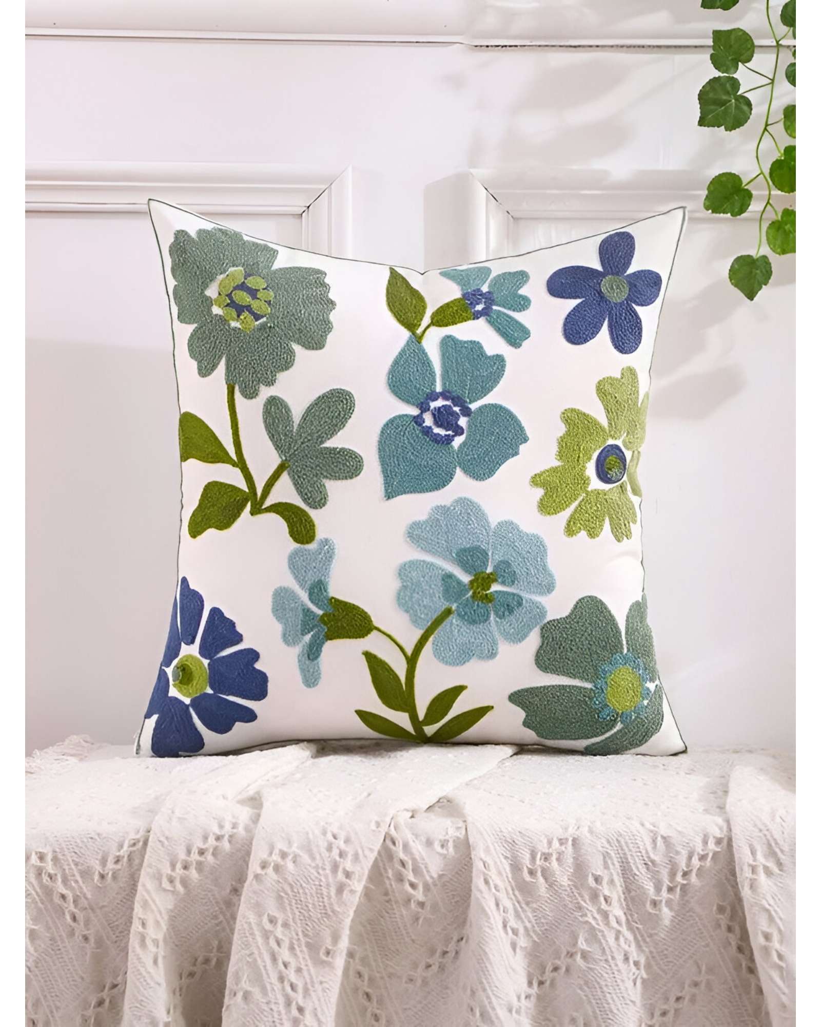SET DE 4 FUNDAS BORDADAS 45X45 C35 - 3