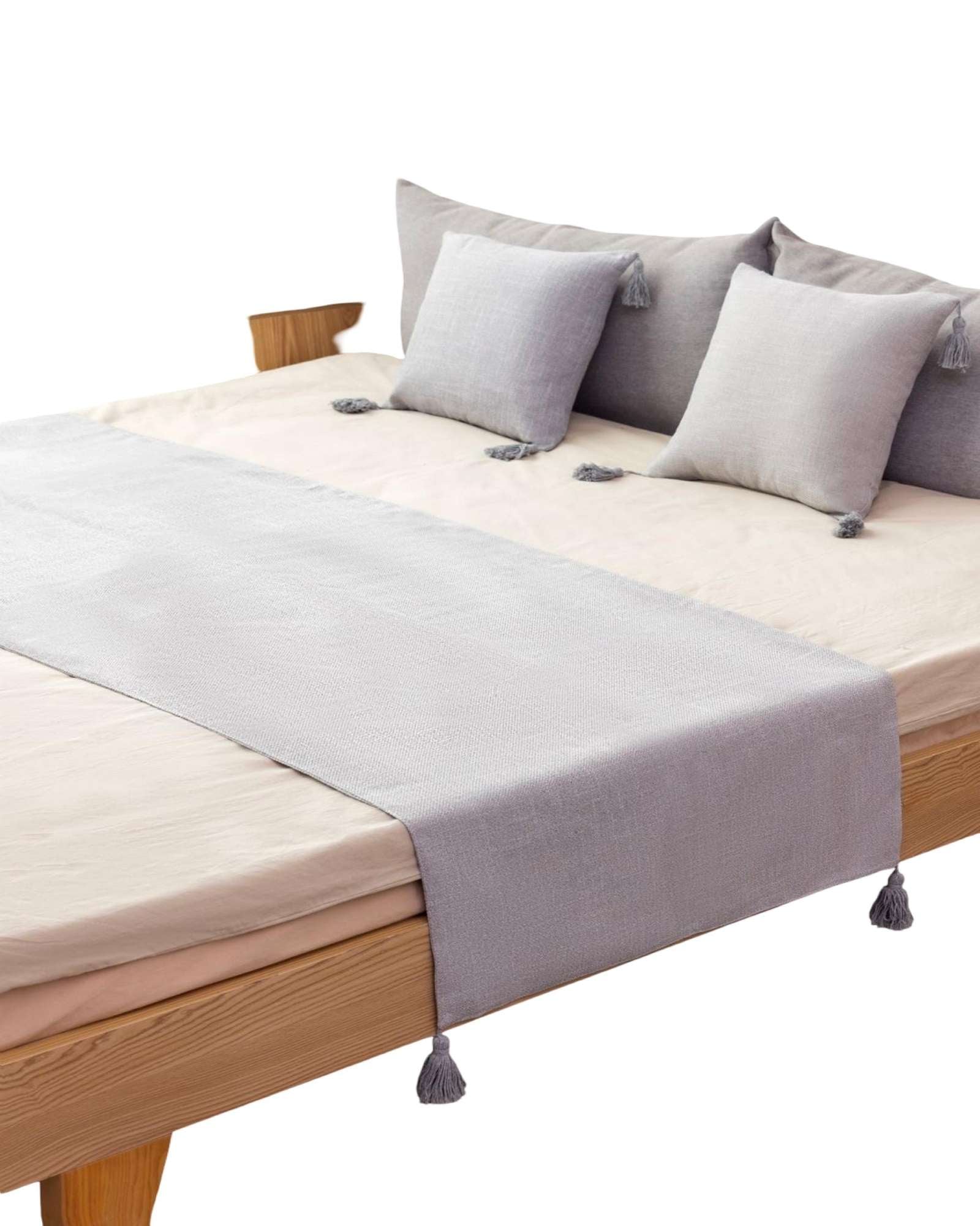 PIECERA SIN FUNDAS CON POMPONES GRIS - 1