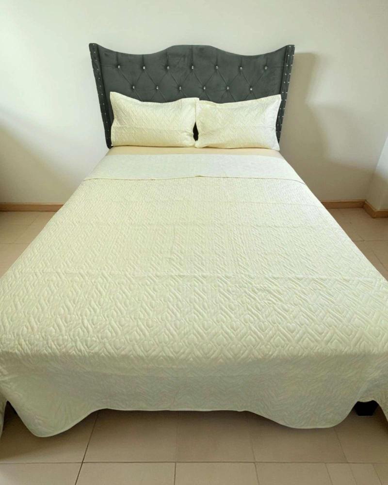 CUBRECAMA QUILT DE LUJO VERANO DELGADO 2 PLAZAS CREMA - 4