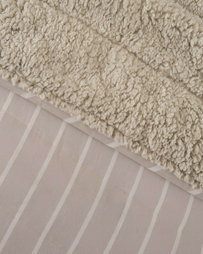 PLUMON QUILT 2 PLAZAS CON SHERPA PALMA CATIONIC SUAVE - 6