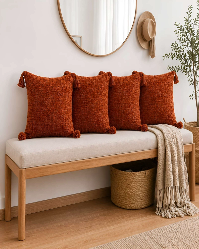 SET 2 FUNDAS DE COJIN CHENILLE SUAVE CON POMPONES 45X45 CM - 1