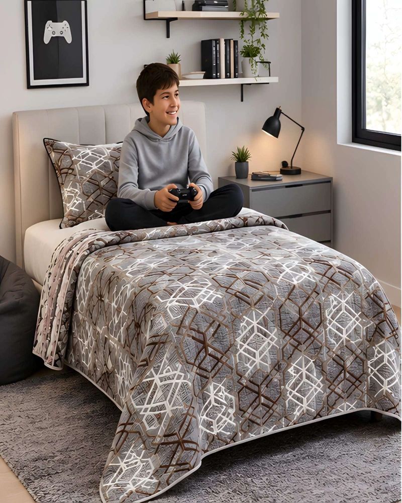 CUBRECAMA ACOLCHADO 1.5 PLAZAS (180X230 CM) + 1 ALMOHADA + 1 FUNDA - 2