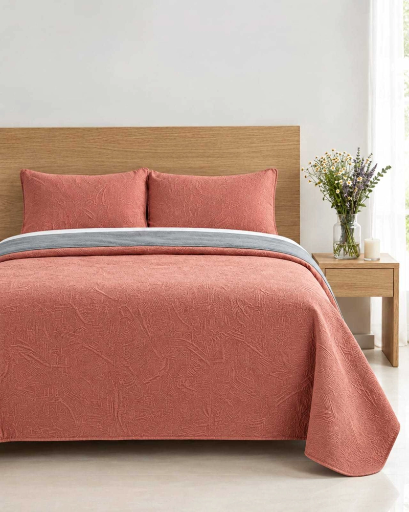 CUBRECAMA DELGADO KING TRANSPIRABLE CON FUNDAS MAS ALMOHADAS - 2