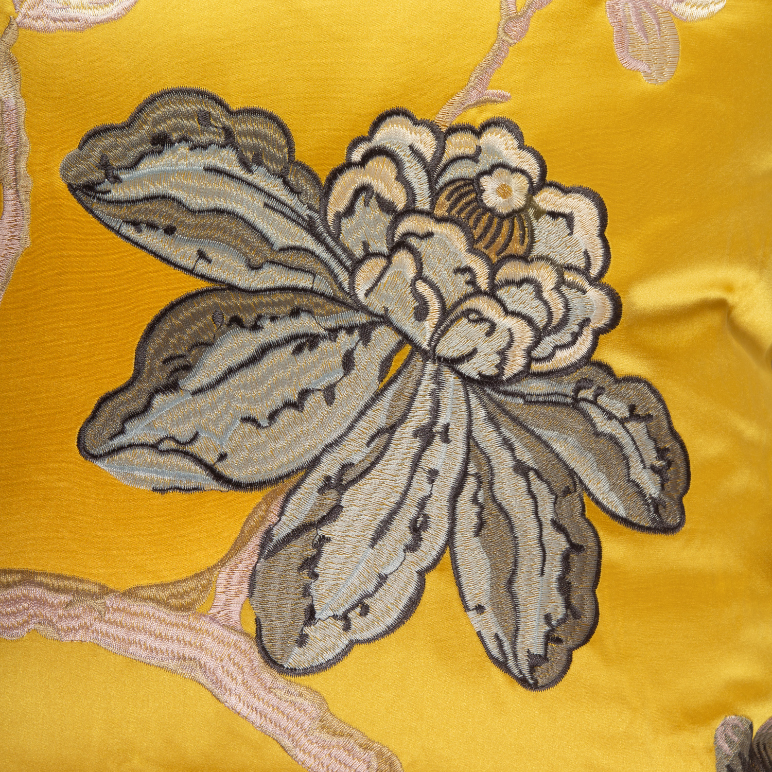 COJÍN SUEÑO BLANCO MAS FUNDA DECORATIVA VERSALLES EN 45 X 45 CM AMARILLO - 3