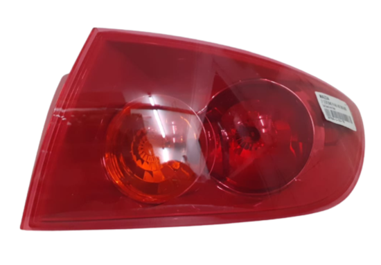 FAROL TRASERO DERECHO SEDAN MAZDA 3 2003-2005 - 1