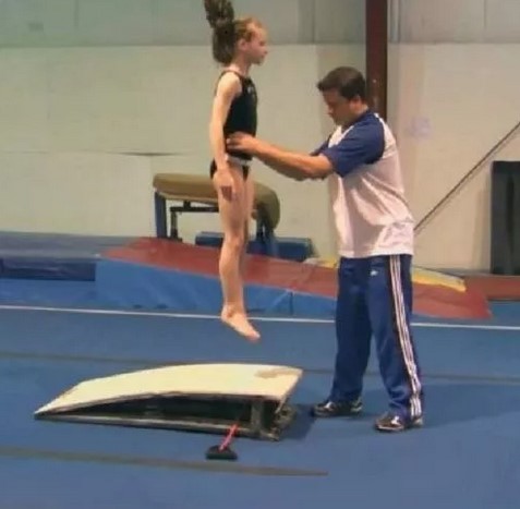 TRAMPOLÍN SALTO GIMNASIA 9 RESORTES - 1