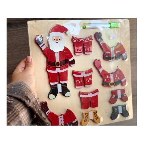JUEGO DE VESTIR CON ROPA INTERCAMBIABLE Y PIZARRA SANTA CLAUS - 2