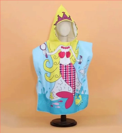 TOALLA DE MICROFIBRA PARA NIÑOS CON CAPUCHA TIPO PONCHO - 1
