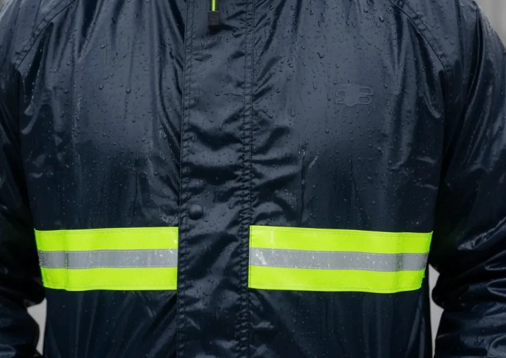 TRAJE DE LLUVIA IMPERMEABLE REFLECTANTE PARA MOTOCICLISTAS - 2