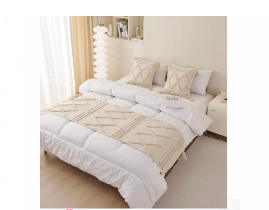 PIECERA BOHO CON BORLAS MÁS DOS FUNDAS DE COJÍN CAMA 2 PLAZAS Y KING 70X210CM - 1