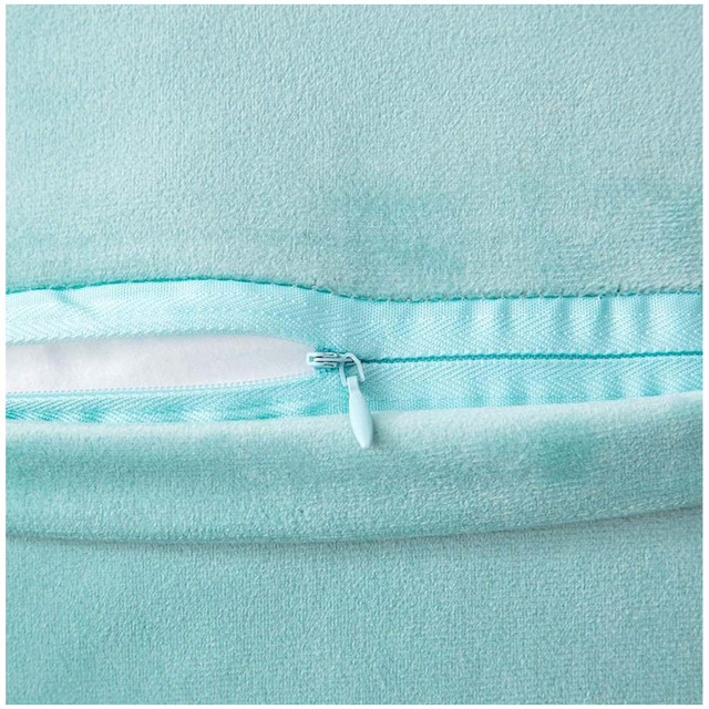 PACK DE 02 FUNDAS DE COJÍN DE TERCIOPELO CON POMPON 45X45 CALIPSO - 4