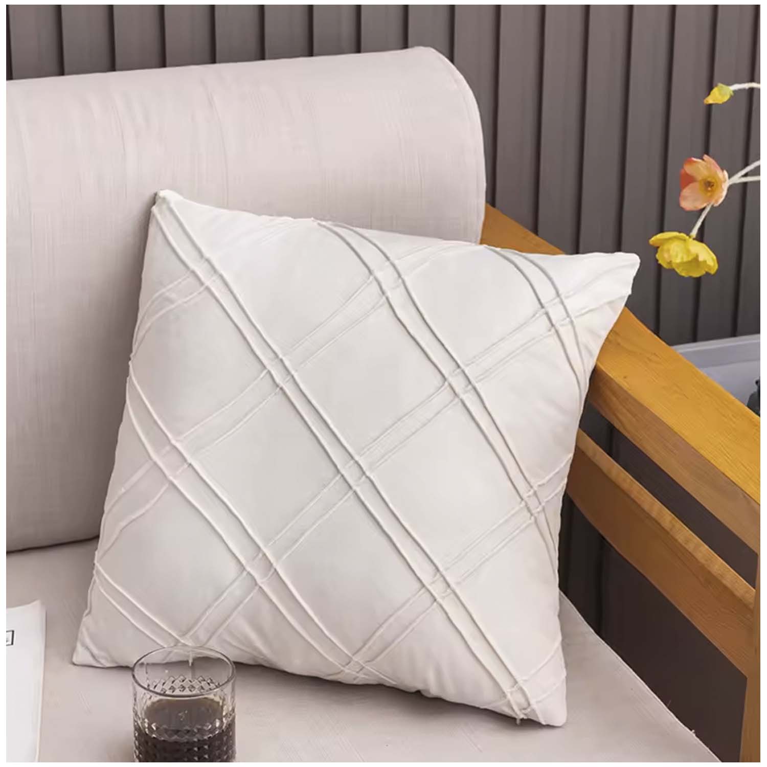 PACK DE 02 FUNDAS DE COJÍN DE TERCIOPELO CON RAYAS 45X45 CREMA - 2