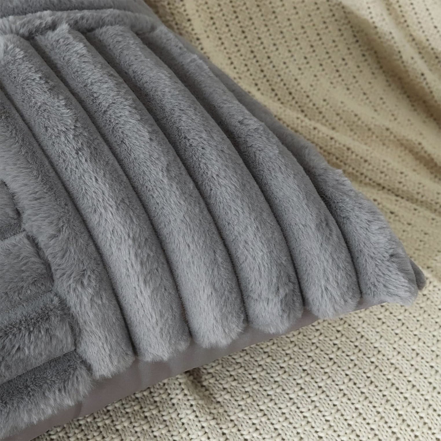 PACK DE 02 FUNDAS DE COJÍN PELO DE CONEJO DE IMITACIÓN 45X45 GRIS - 2