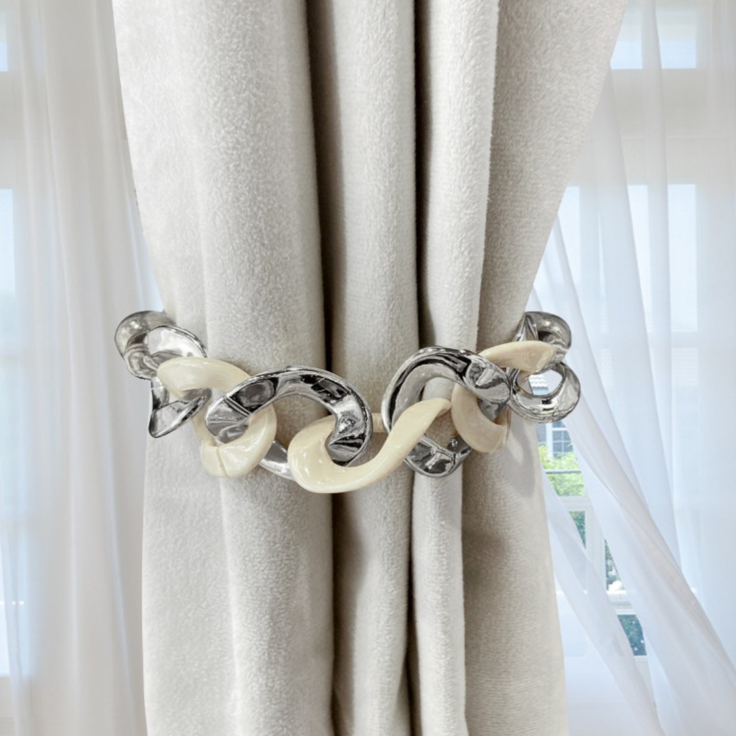 PACK DE 02 SUJETADORES CADENA MAGNE TICAS PARA CORTINAS GRIS/BEIGE - 2