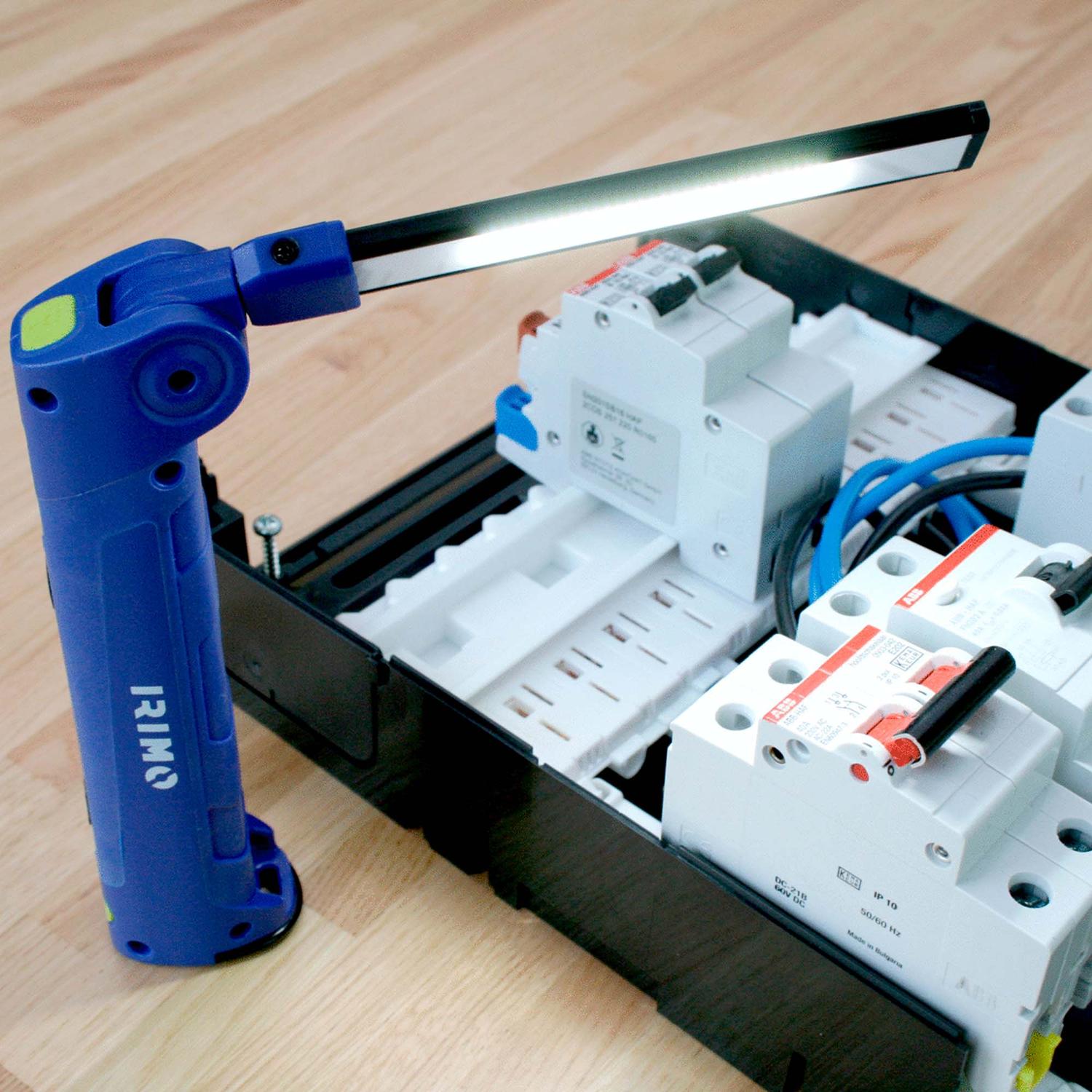 LINTERNA COB INALÁMBRICA Y PLEGABLE 400LM - IRIMO - 5