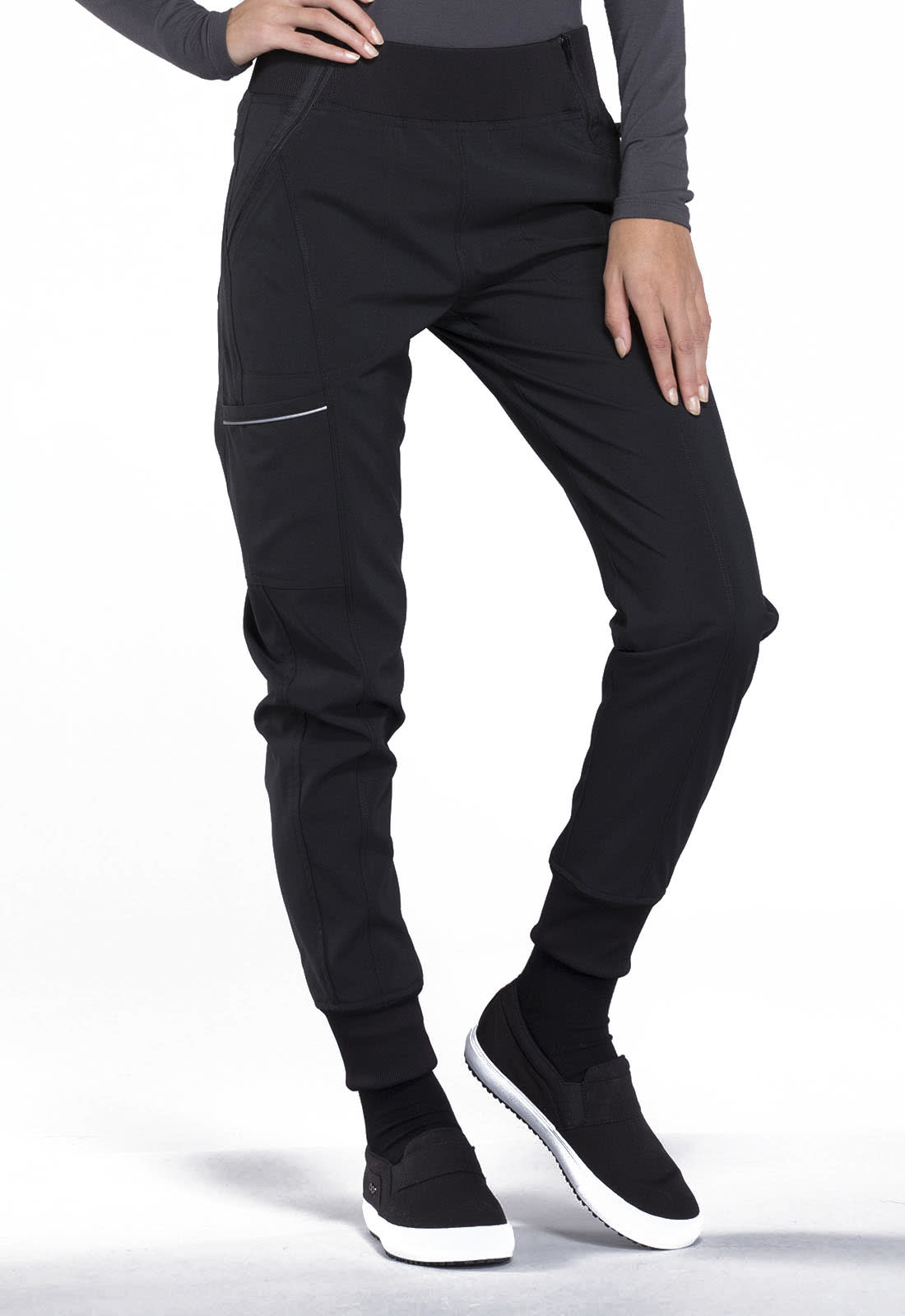 CONJUNTO POLERA Y PANTALÓN CLINICO JOGGER NEGRO - 3