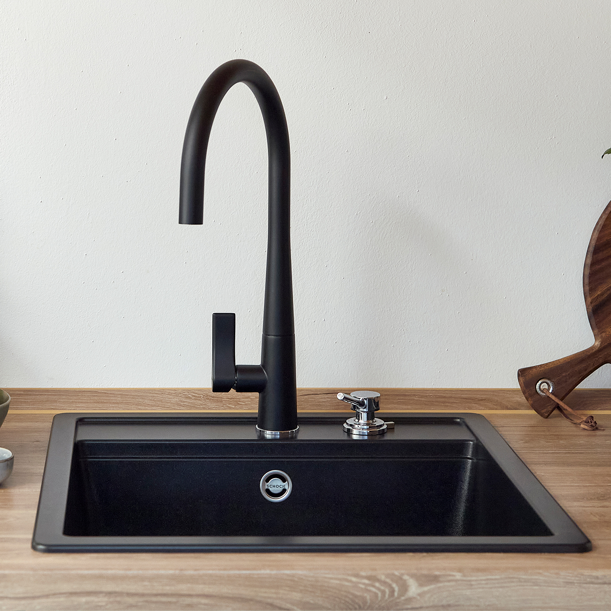 GRIFERÍA SCHOCK GOTA BLACK MAT - 4