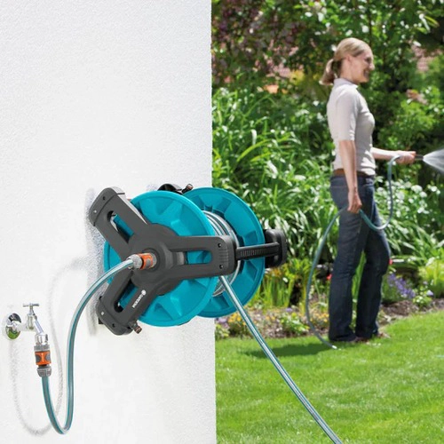 KIT COMPLETO SOPORTE PORTAMANGUERA MURAL RIEGO JARDIN - GARD - 2