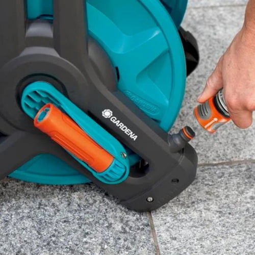 KIT COMPLETO SOPORTE PORTAMANGUERA MURAL RIEGO JARDIN - GARD - 3