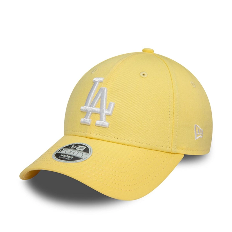GORRA 9FORTY LOS ANGELES DODGERS MLB LEAGUE ESSENTIALS AMARILLO - 1