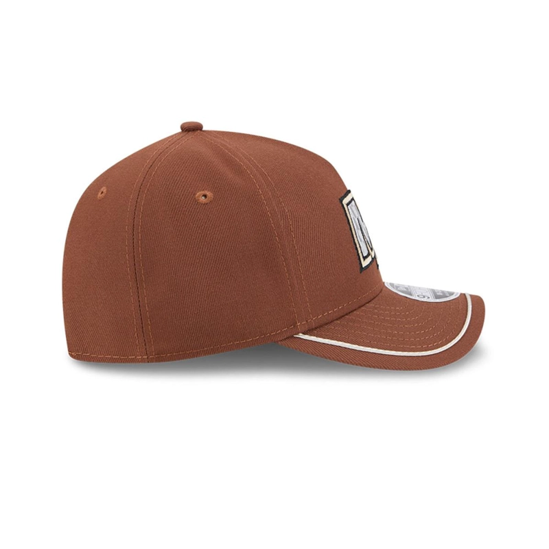 GORRA 9FORTY MIAMI HEAT NBA NEW ERA MOTORSPORT DARK BROWN - 4