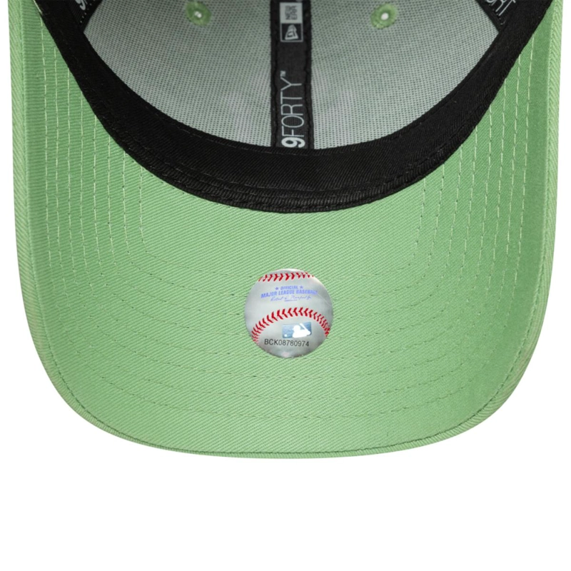 GORRA 9FORTY NEW YORK YANKEES LEAGUE ESSENTIALS GREEN WOMEN - 5
