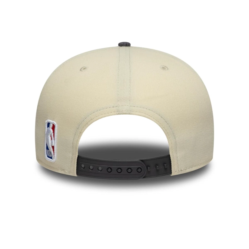 GORRA 9FIFTY LOS ANGELES LAKERS CORD VISOR BEIGE - 4