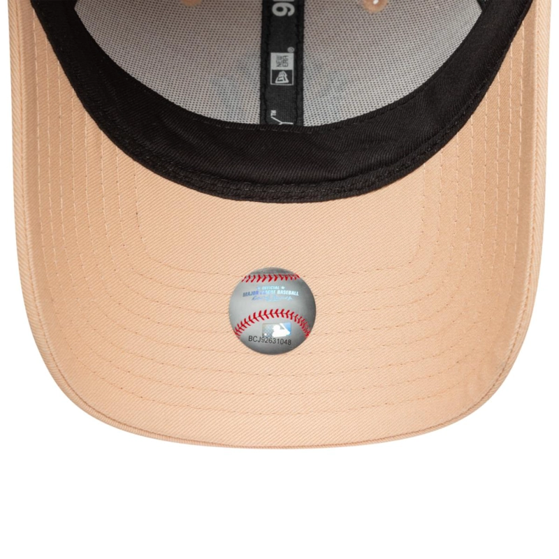 GORRA 9FORTY NEW YORK YANKEES METALLIC ROSADO WOMEN - 5