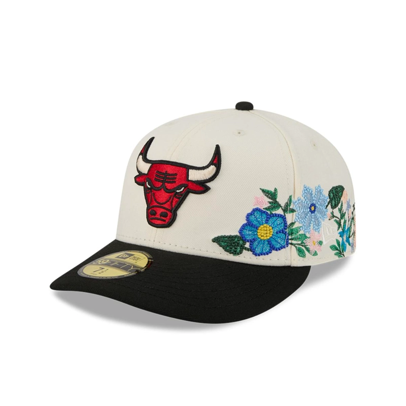GORRA 59FIFTY CHICAGO BULLS TONAL FLORALS BLANCO - 1