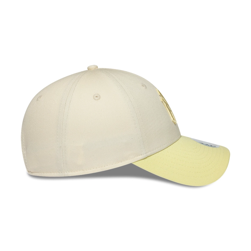 GORRA 9FORTY MLB NEW YORK YANKEES FLORAL PACK BEIGE - 5