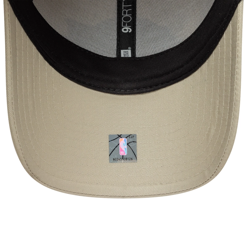 GORRA 9FORTY NBA LOS ANGELES LAKERS METALLIC BEIGE - 5