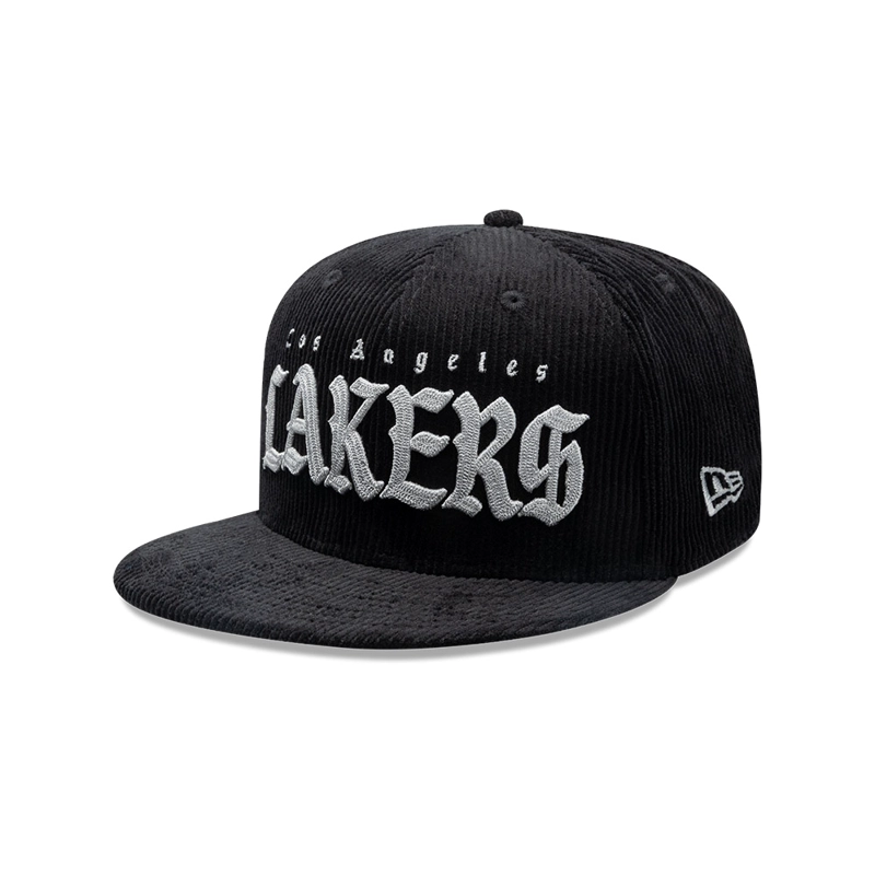 GORRA 9FIFTY NBA LOS ANGELES LAKERS OLD ENGLISH NEGRO - 1