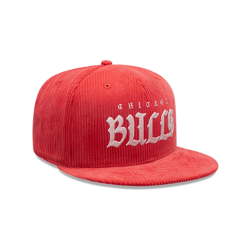 GORRA 9FIFTY NBA CHICAGO BULLS OLD ENGLISH ROJO - 2